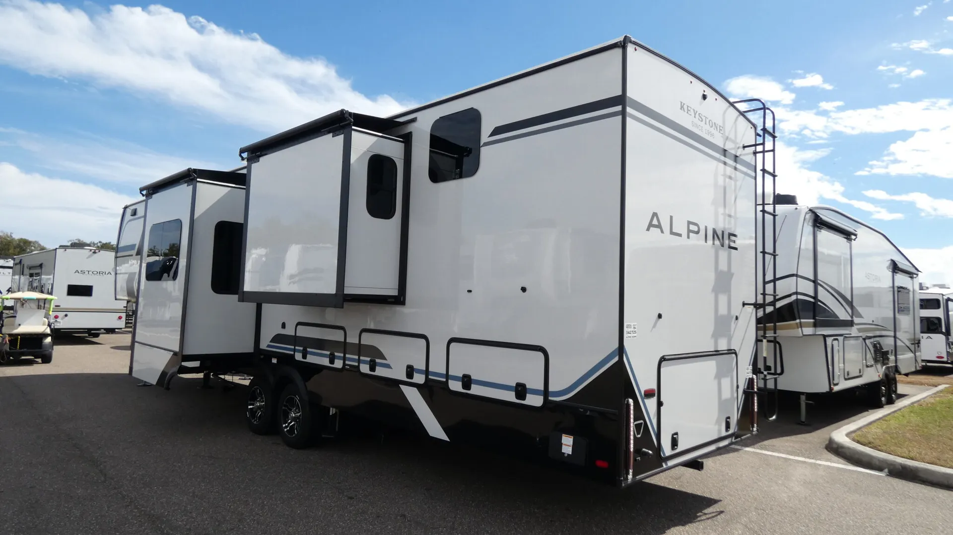 2026 Keystone Alpine 3820FK - Photo 4