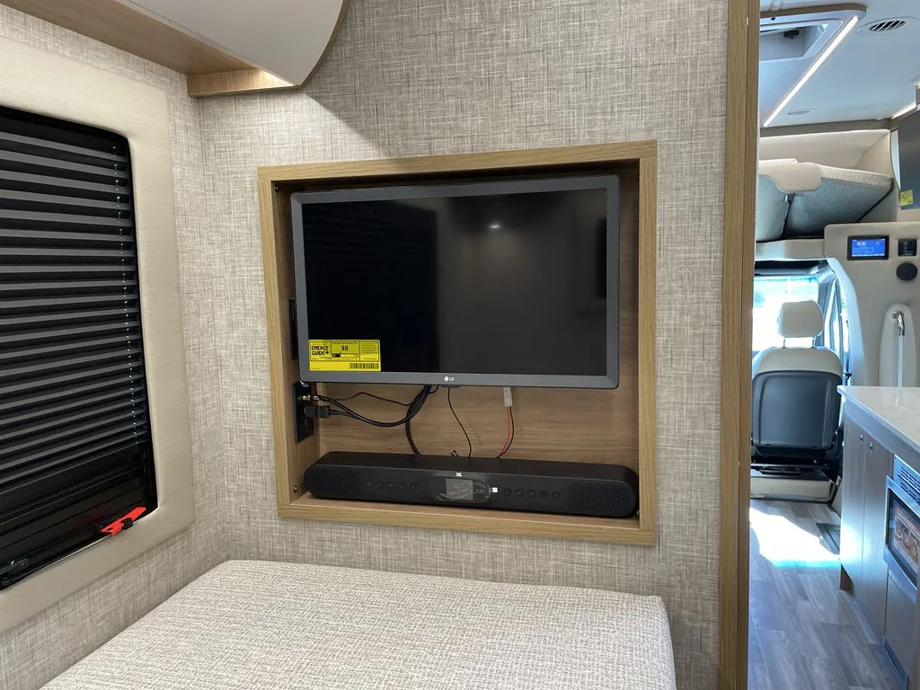 2026 Tiffin Wayfarer 25 XLW, Photos photo 29
