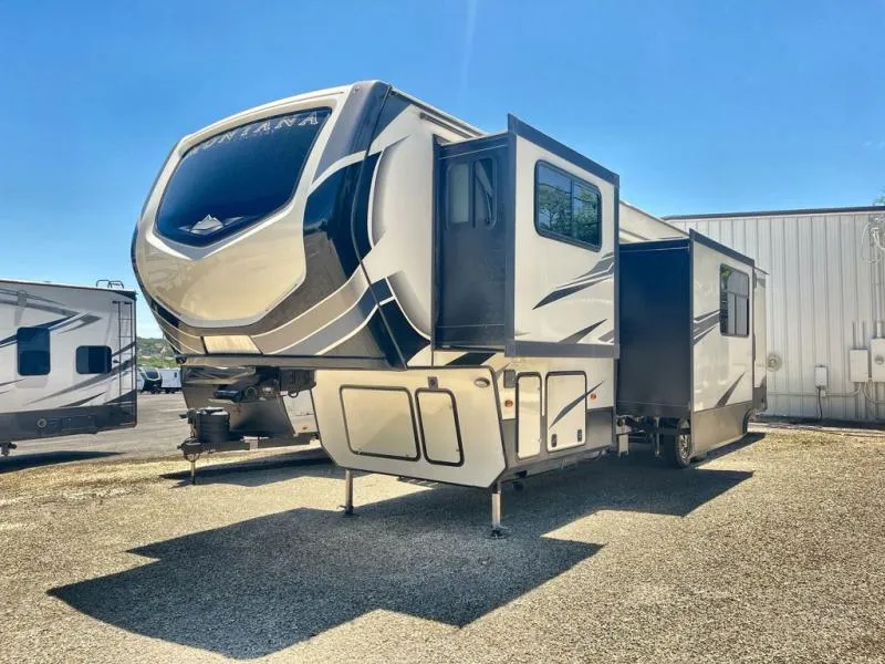 2021 Keystone Montana High Country 377FL - Photo 4