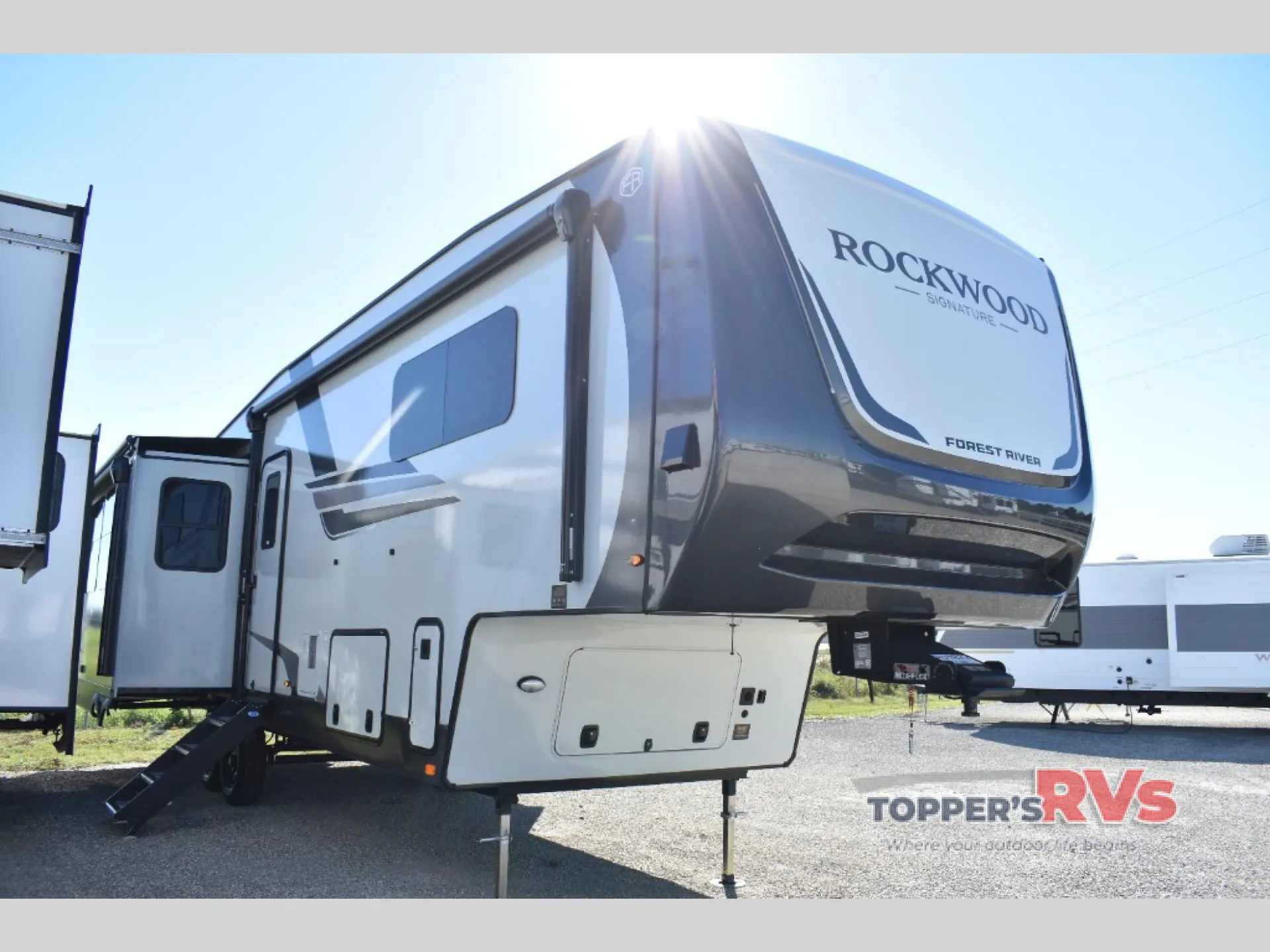 2026 Forest River Rockwood Signature R361RLS - Photo 2