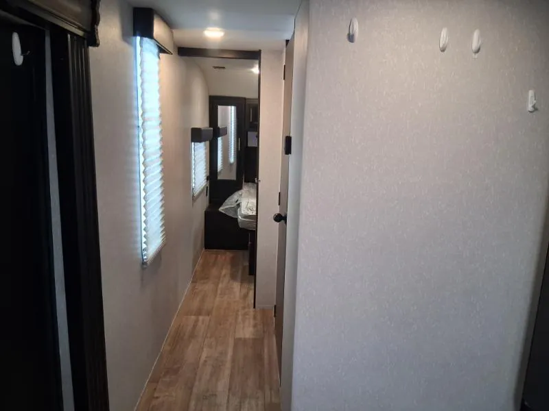 2022 Forest River Cherokee 306MM, Photos photo 16