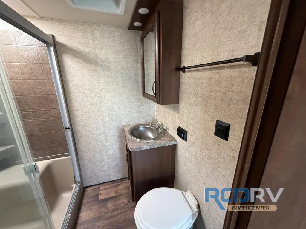 2016 Forest River Sandpiper 35ROK, Photos photo 20