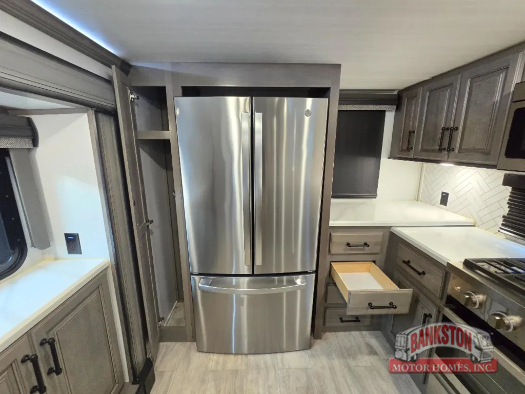 2023 Keystone Montana 3901RK, Photos photo 16