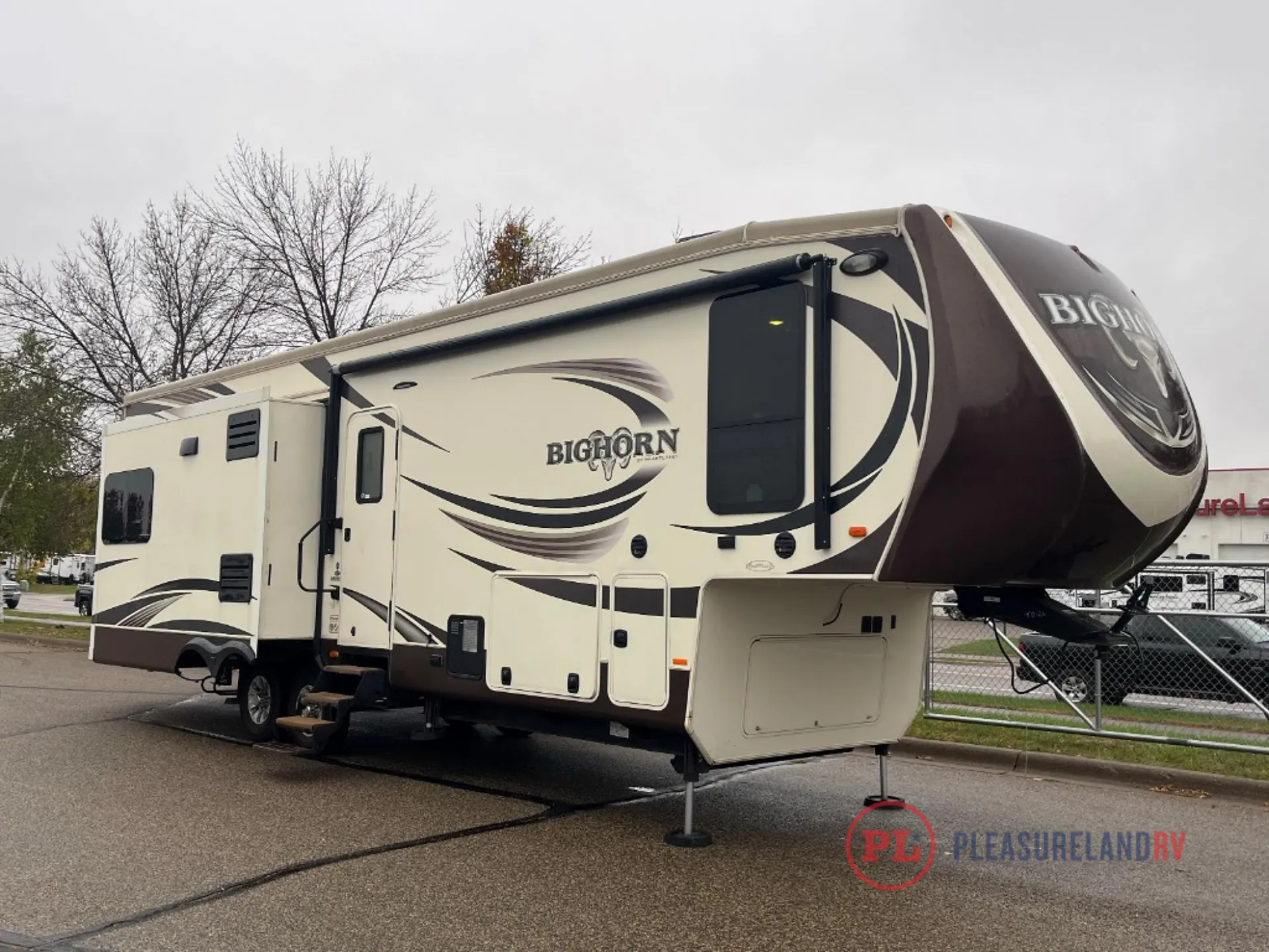 2014 Heartland Bighorn 3260 ELITE - Photo 2