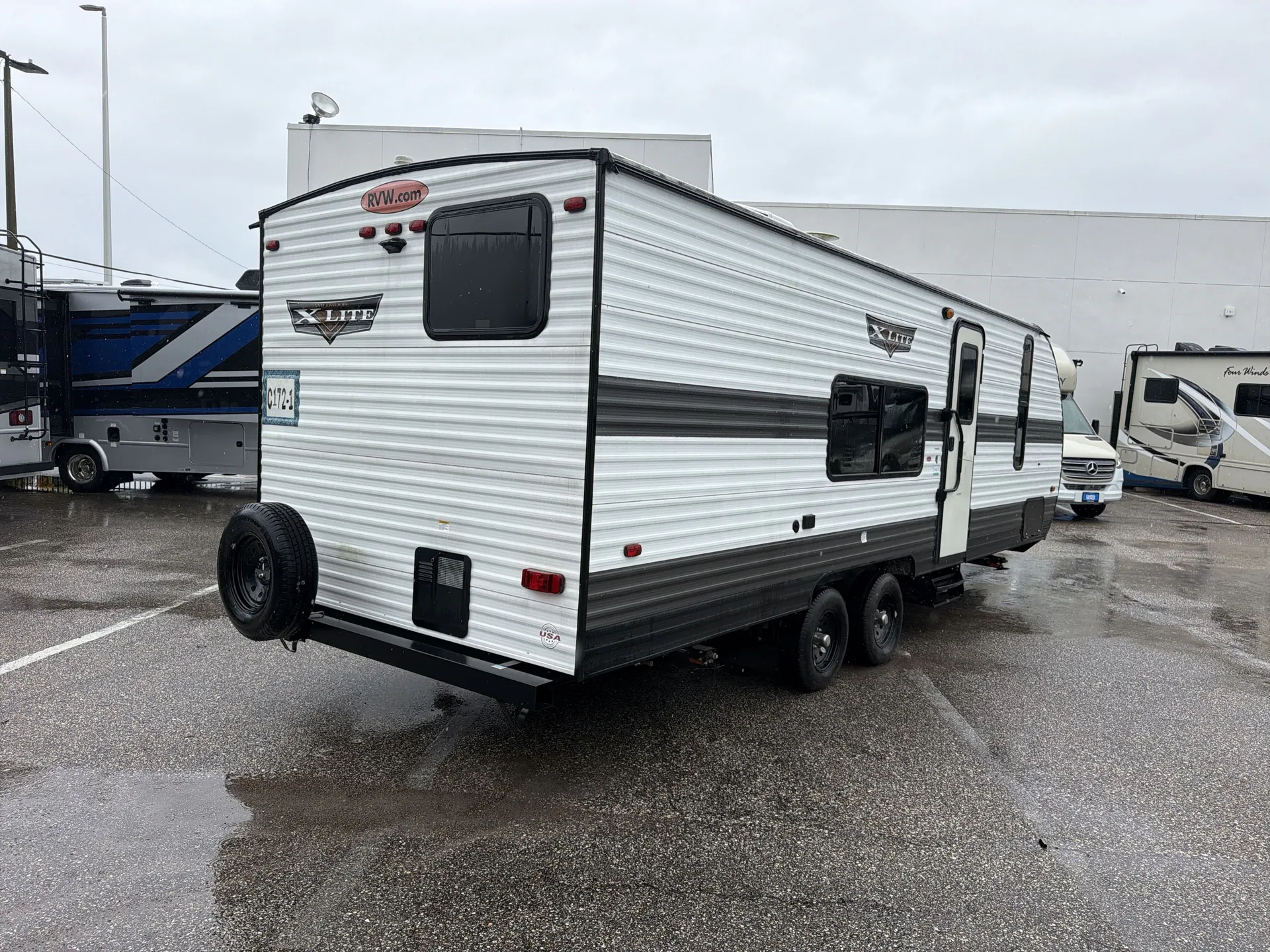 2023 Forest River Wildwood X-Lite 261BHXL — backside