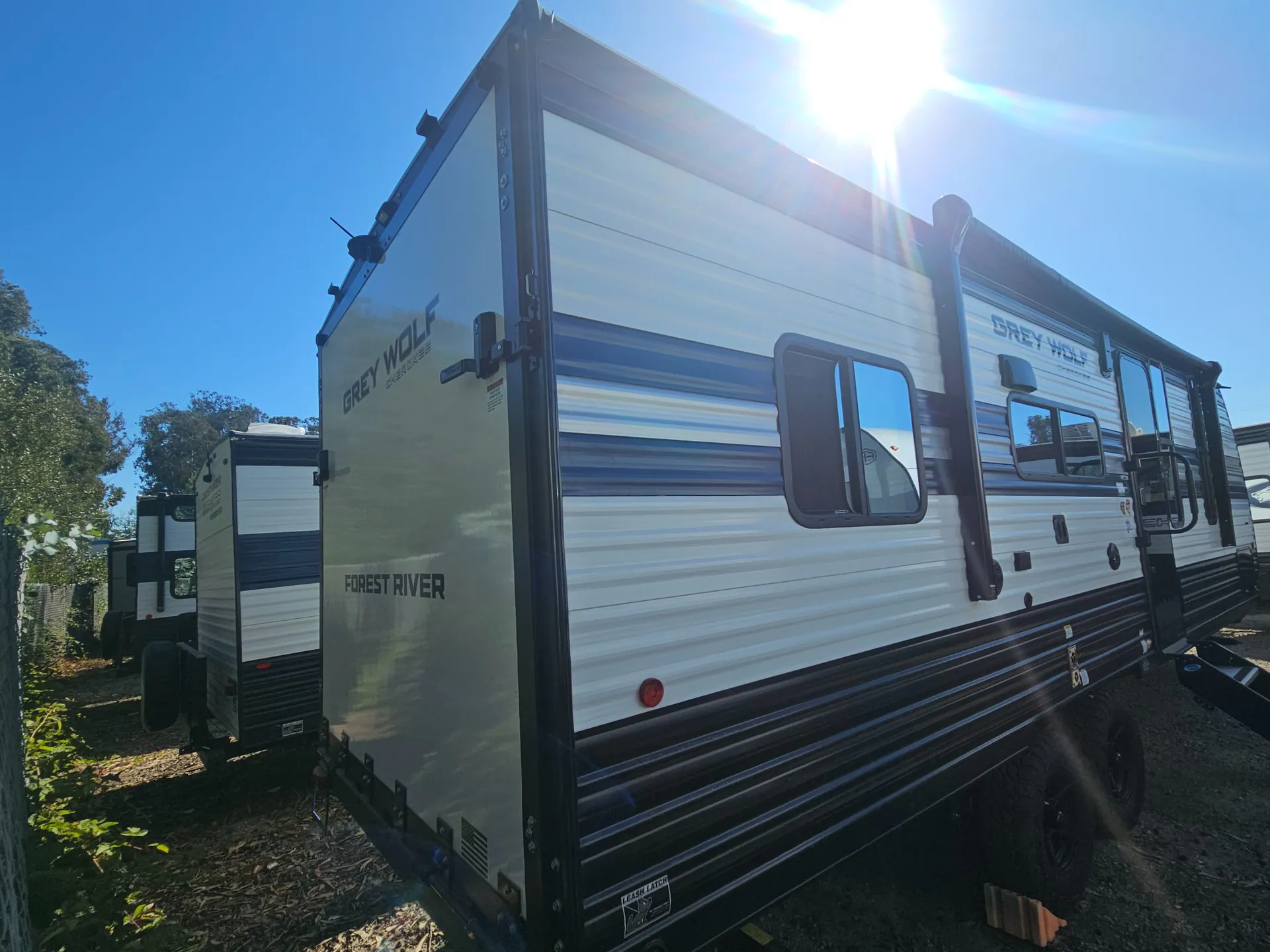 2027 Forest River Cherokee Grey Wolf 22RR - Photo 3