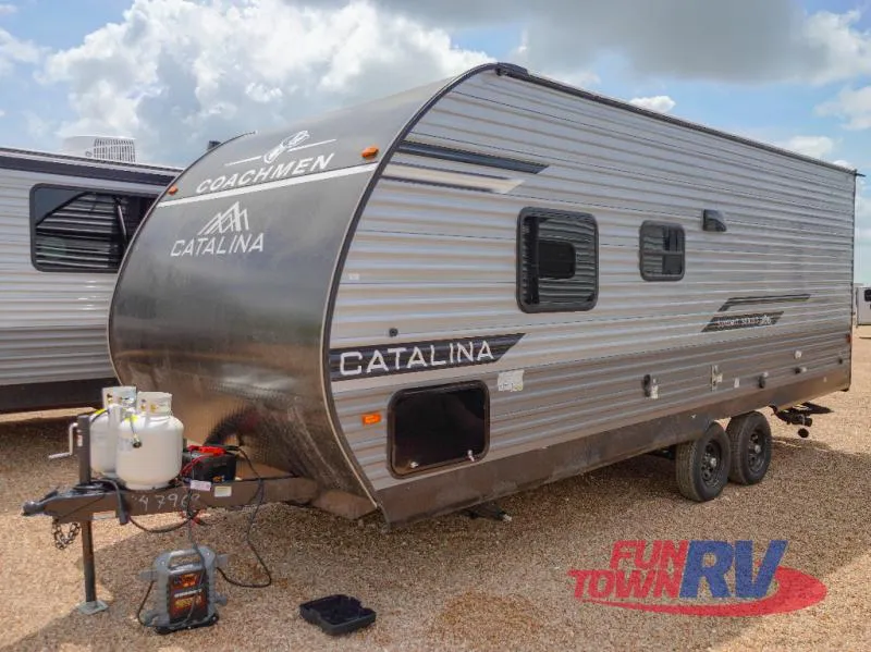 2026 Coachmen Catalina Summit Series 8 211BH - Photo 4