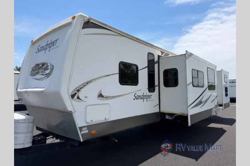 2009 Forest River RV Sandpiper 351BHT - Photo 3