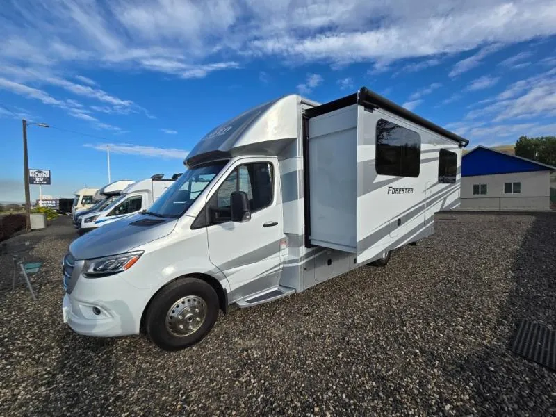 2020 Forest River Forester 2401B - Photo 4