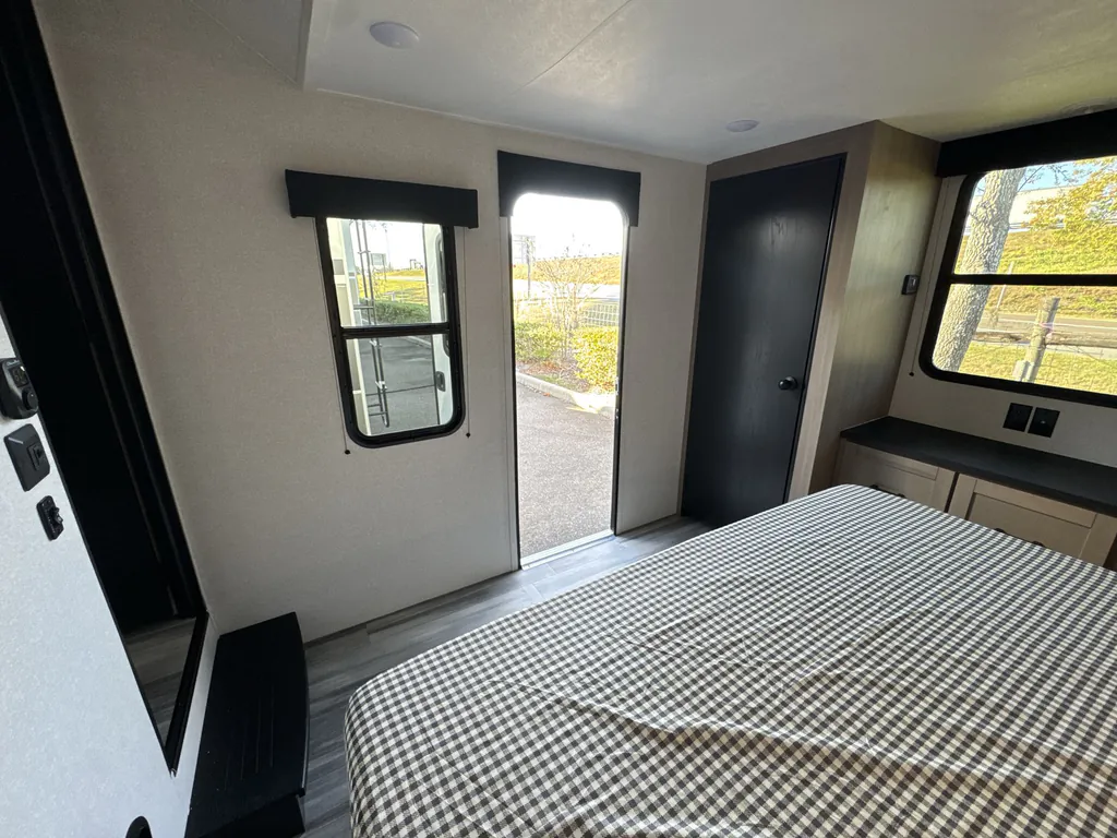 2026 Jayco Jay Flight Bungalow 404LOFT DS, Photos photo 19