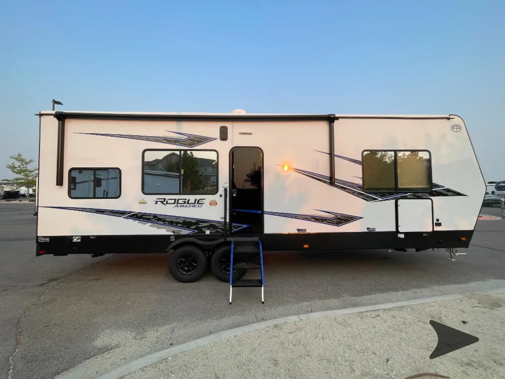 2027 Forest River Vengeance Rogue Armored 26L140, Photos photo 14
