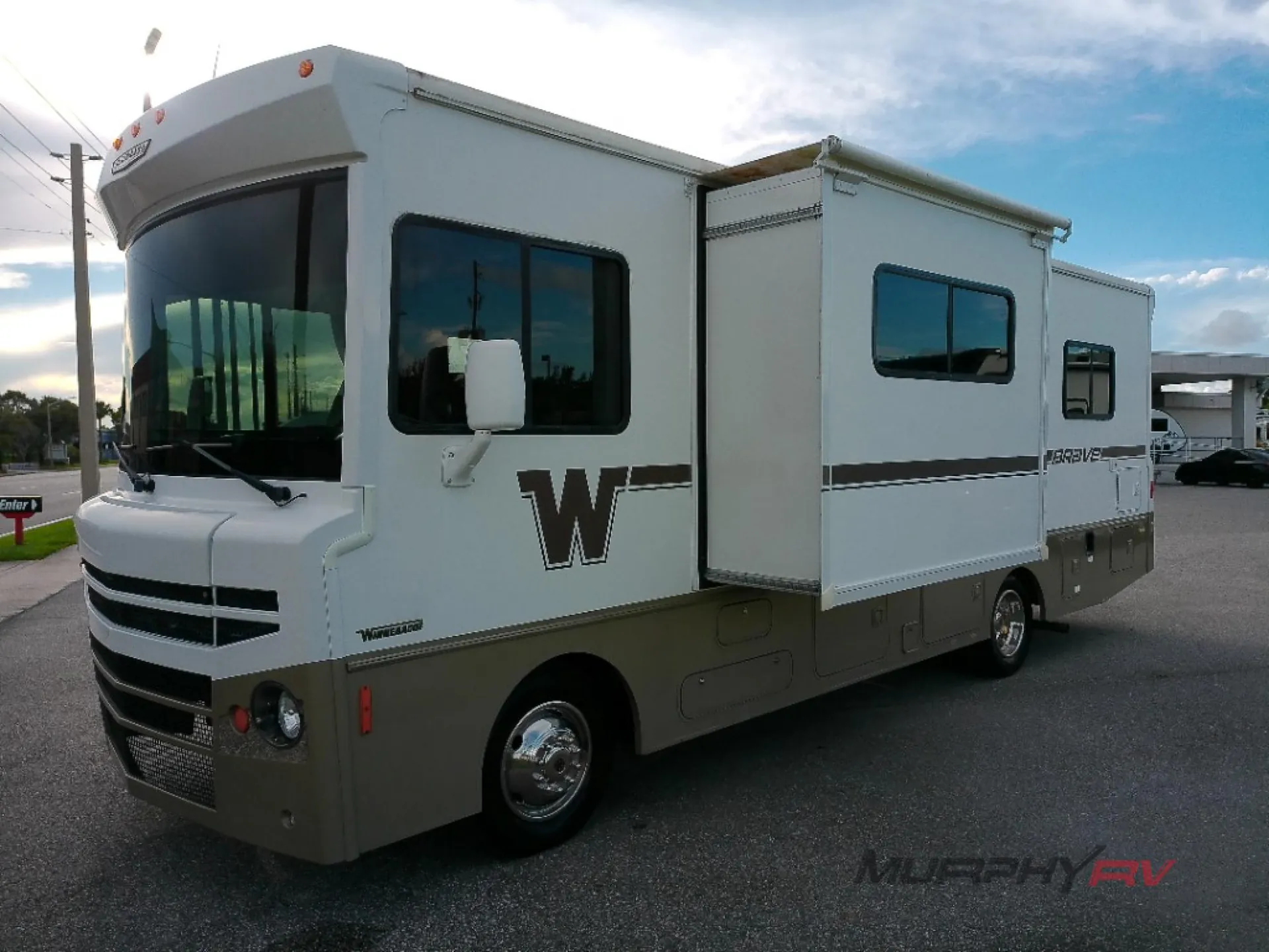 2015 Winnebago Brave 27B - Photo 4