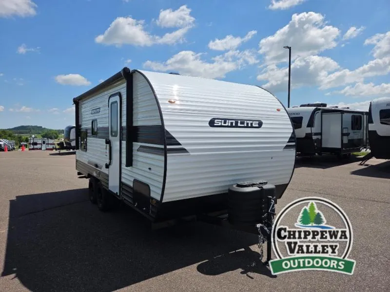 2027 Sunset Park RV Sun Lite LTD 21DB - Main photo