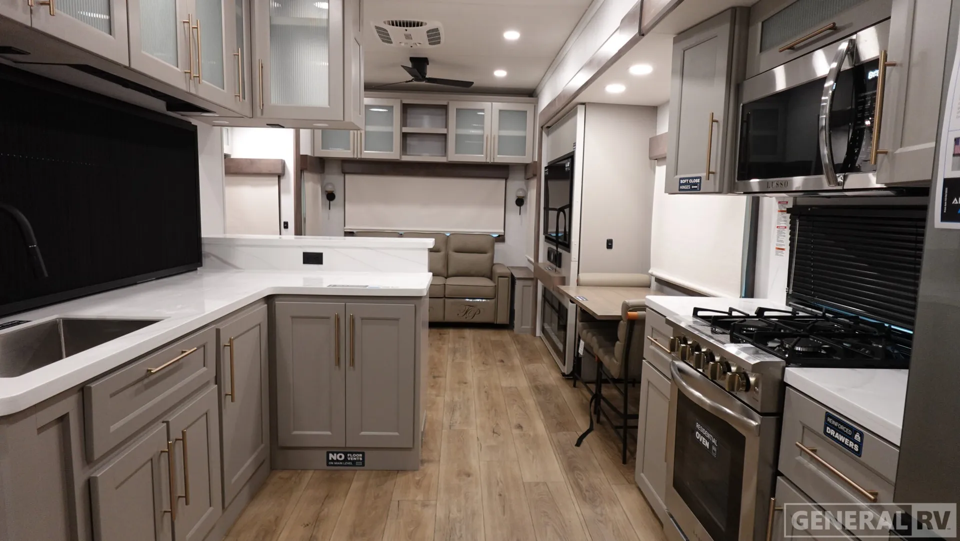 2026 Alliance RV Paradigm 388SP - Photo 3