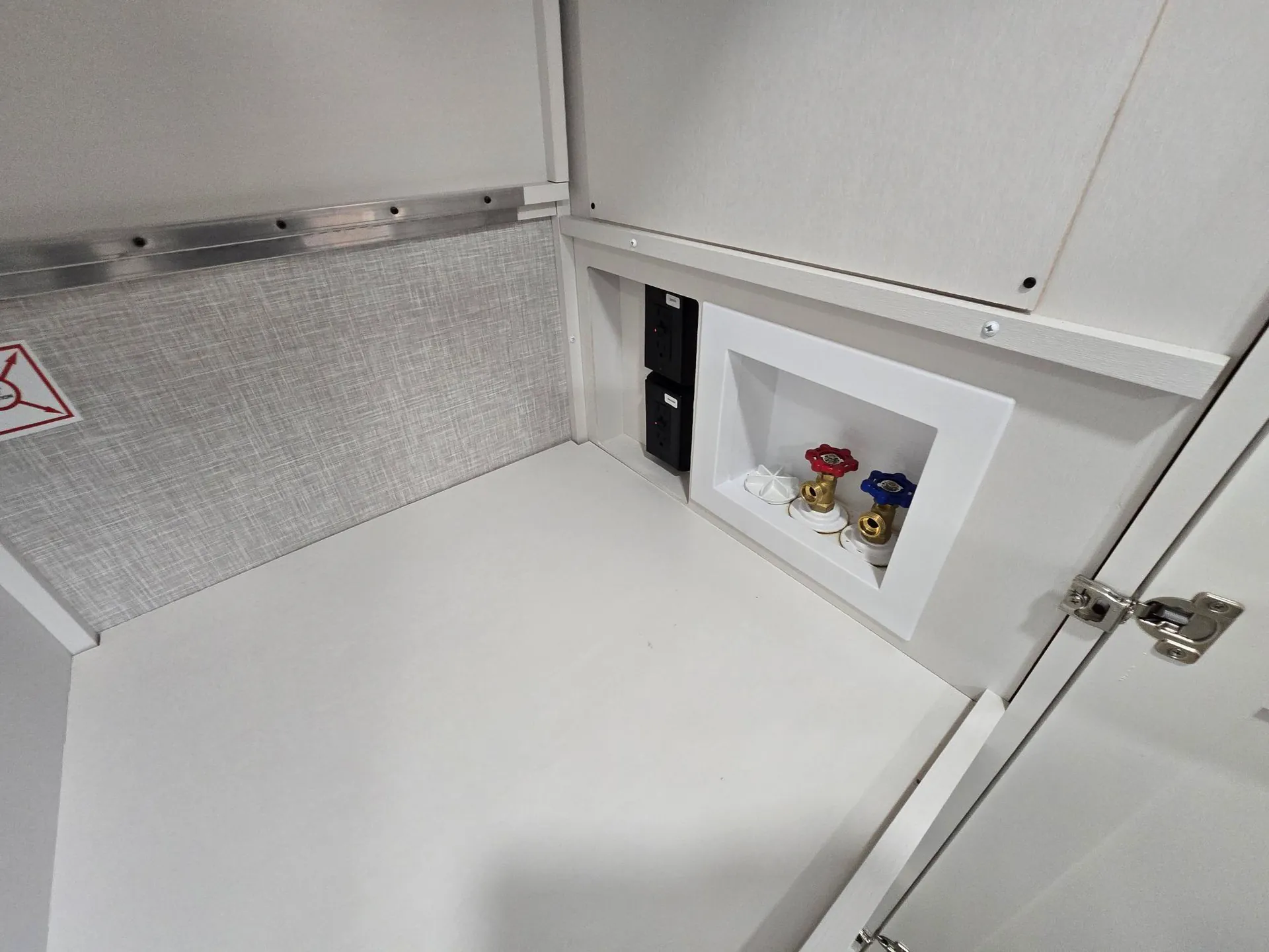 2025 Jayco Pinnacle 38FLGS - Photo 3