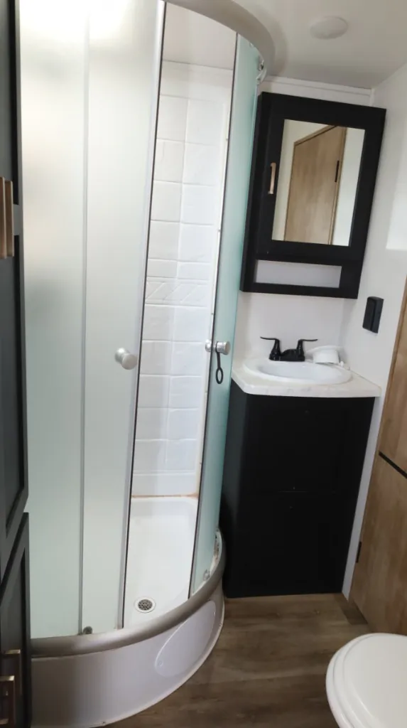 2023 Keystone Outback 328RL - Photo 3