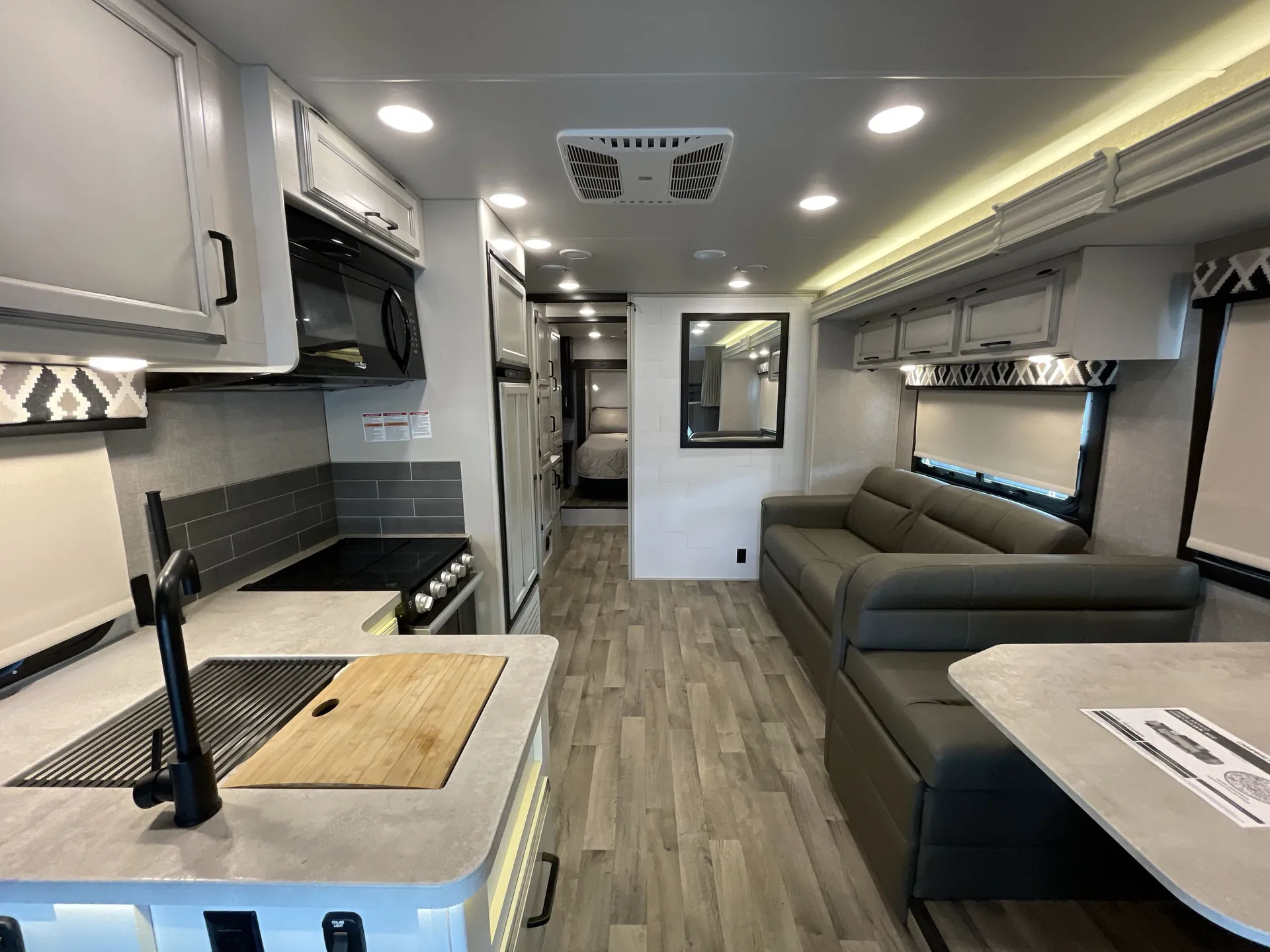 2022 Jayco Greyhawk 30Z — living area main
