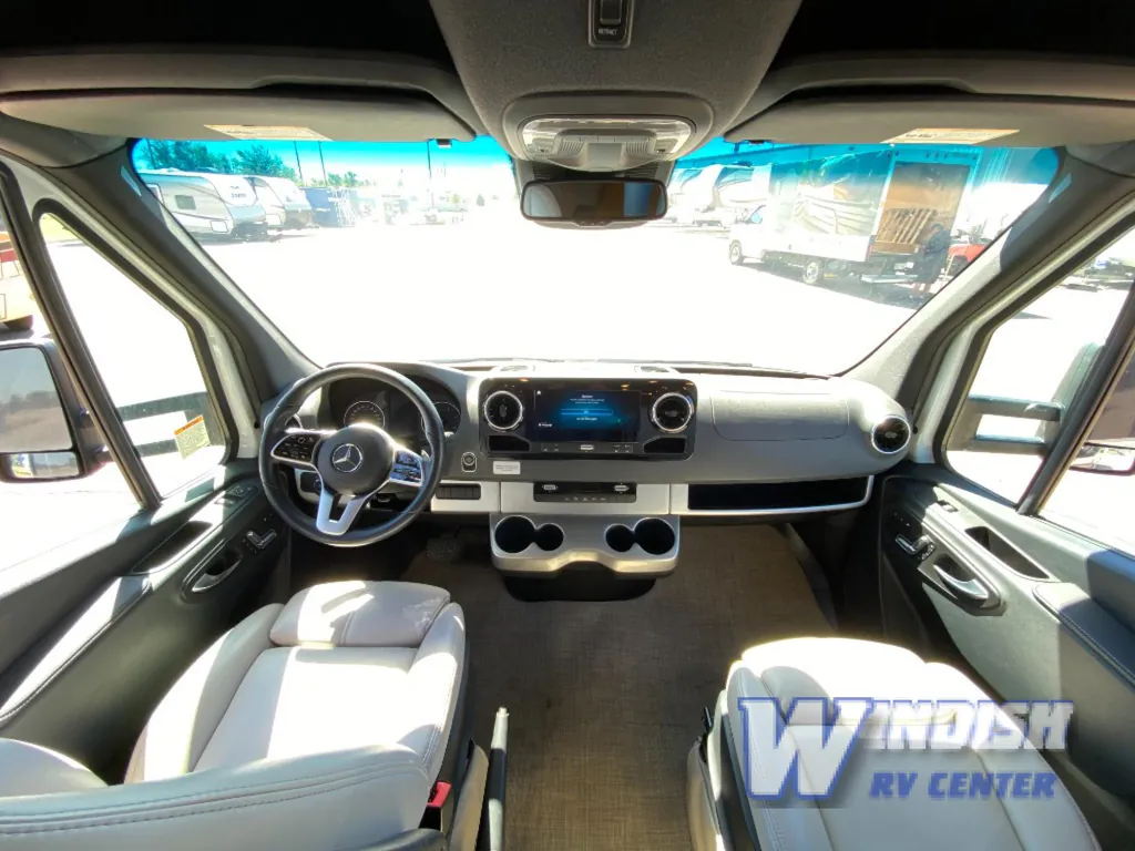 2022 Thor Motor Coach Tiburon 24FB, Photos photo 16