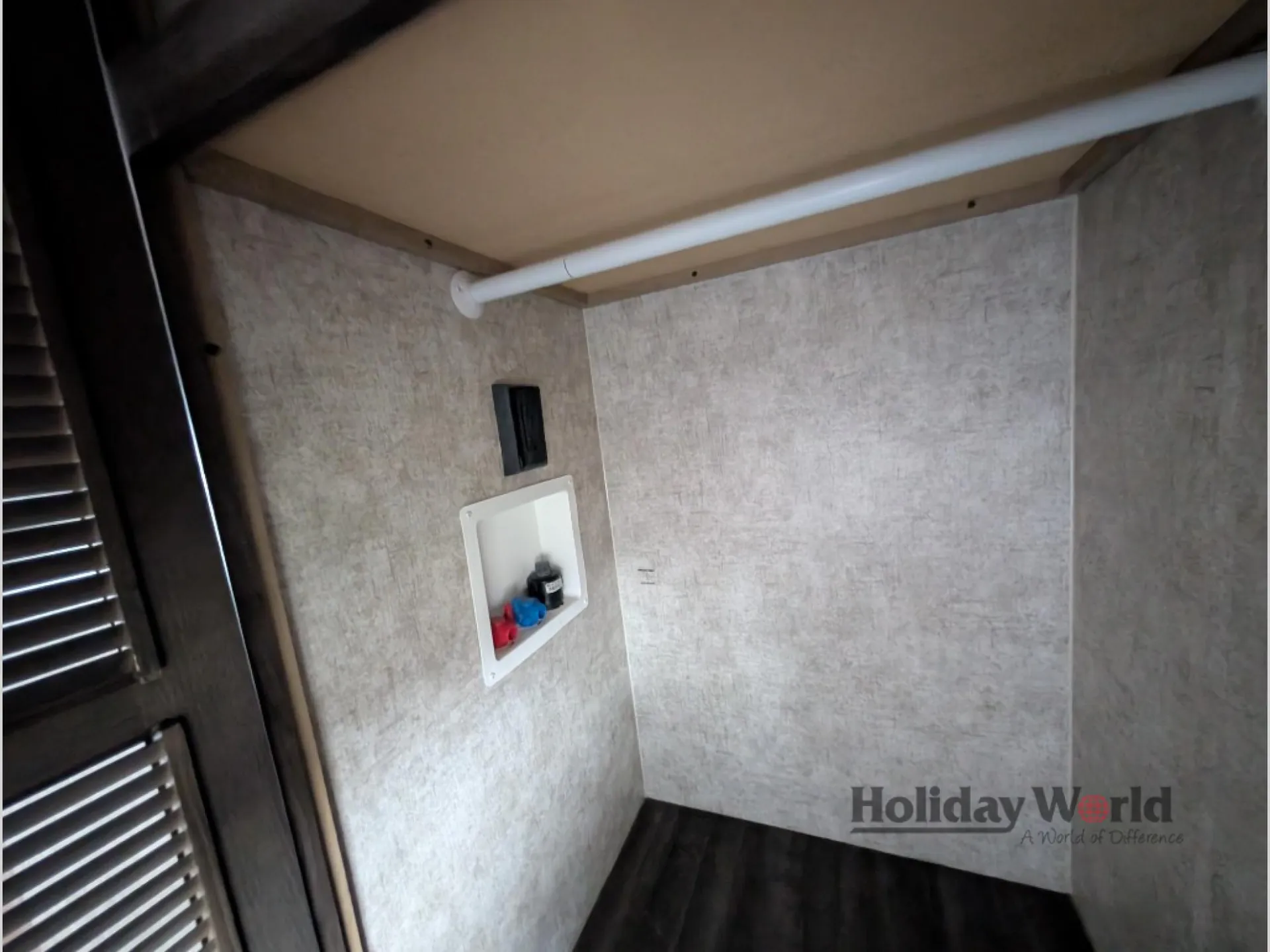2018 Highland Ridge Light 312BHS - Photo 4