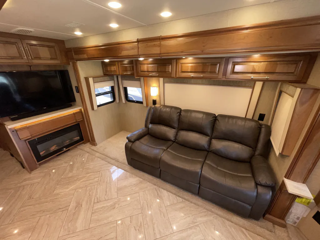 2019 entegra coach Aspire 38M, Photos photo 3
