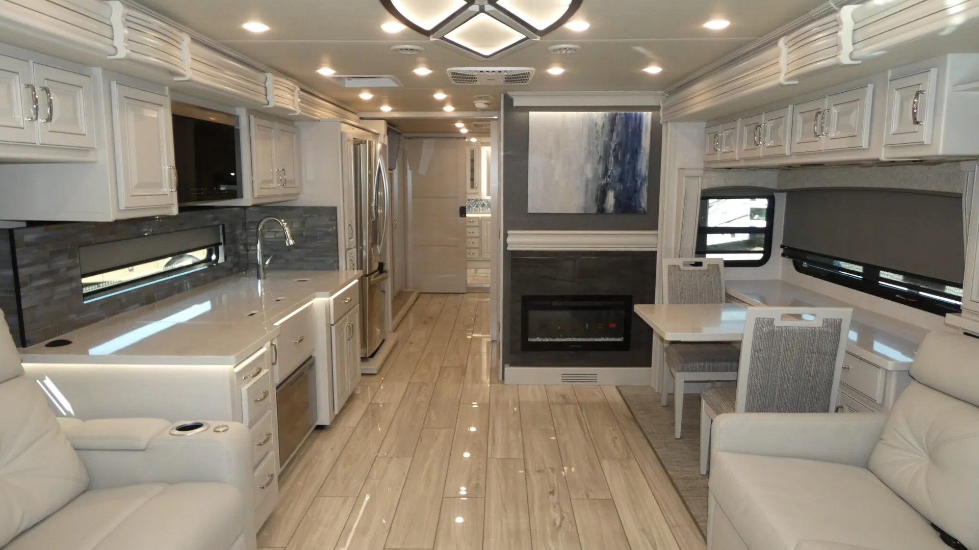 2026 Holiday Rambler Endeavor 38W - Photo 3