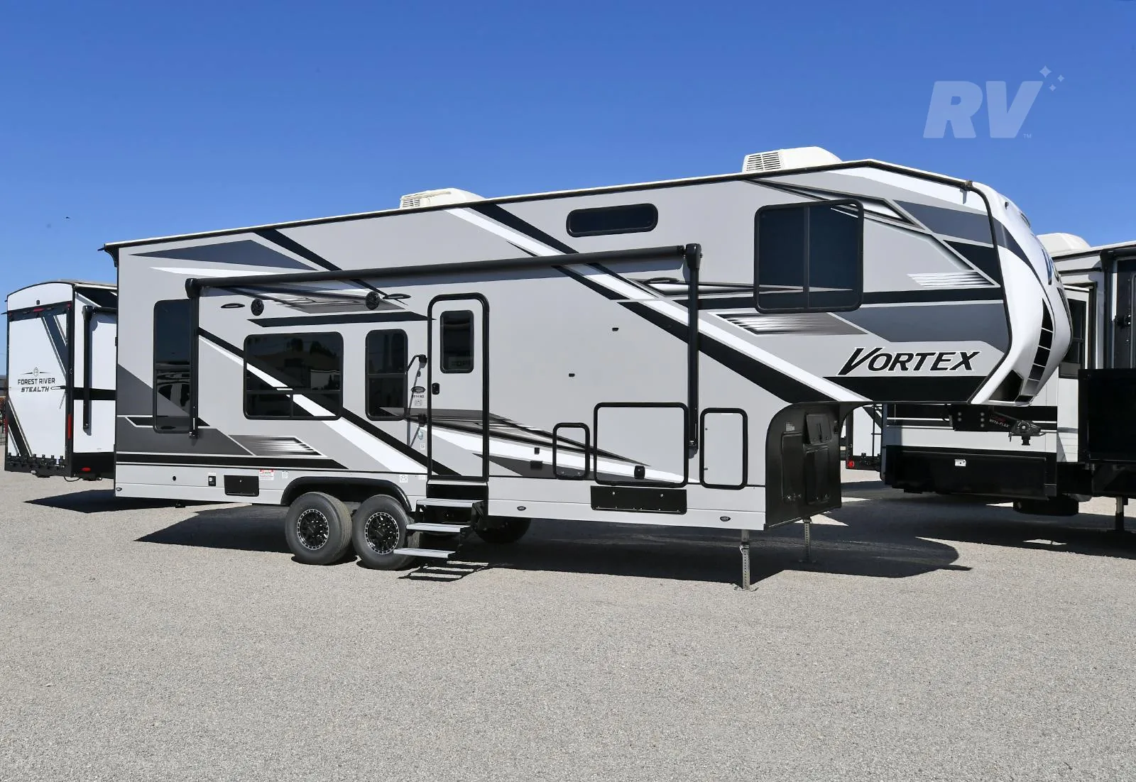 2026 Genesis Supreme Vortex 2814IKS - Photo 3