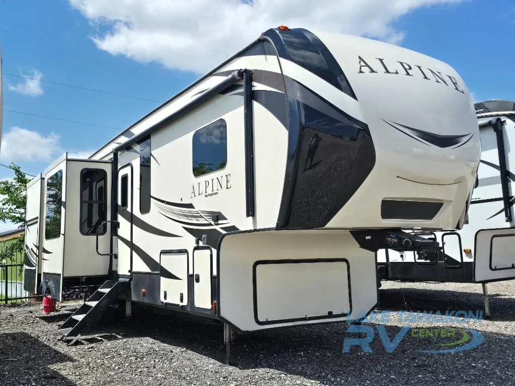 2018 Keystone RV Alpine 3501RL - Photo 3