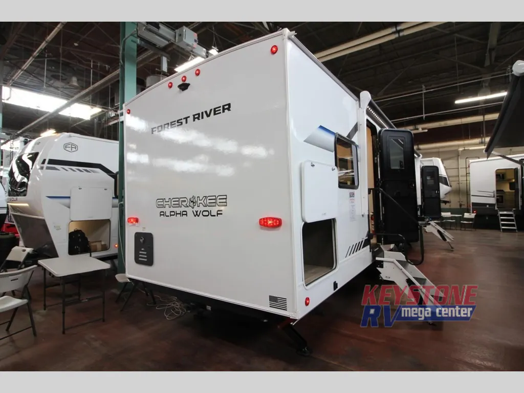 2026 Forest River Cherokee Alpha Wolf 29DCB, Photos photo 6