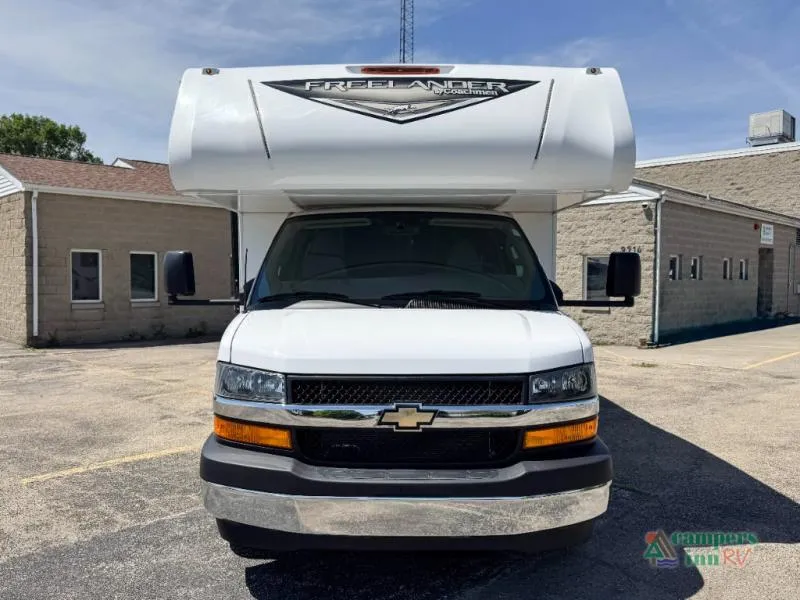 2024 Forest River RV Freelander 27 QB - Photo 3