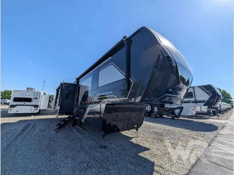 2026 Keystone Montana 3100RL - Photo 2