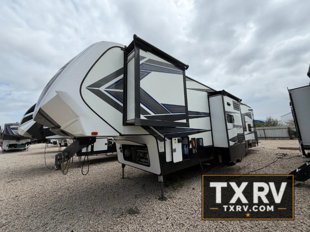 2018 Grand Design Momentum 351M, Photos photo 81