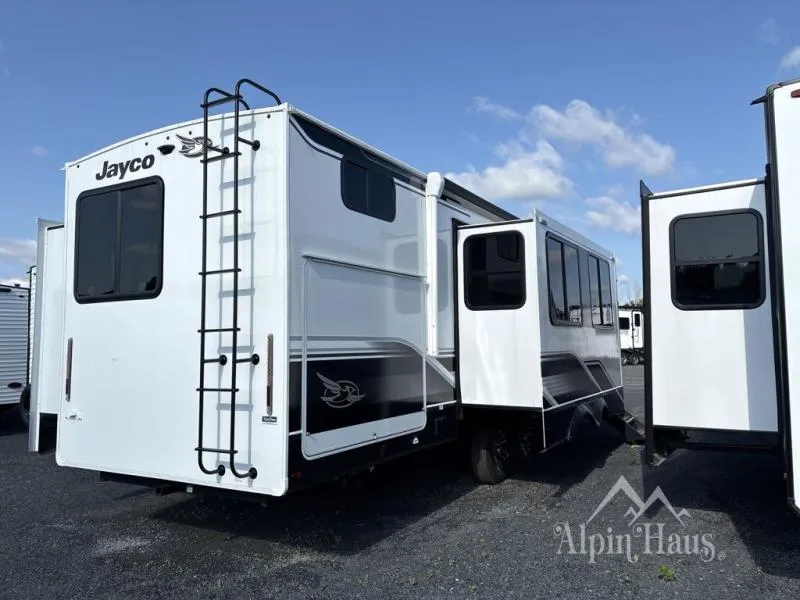 2025 Jayco Eagle HT 312BHOK - Photo 3