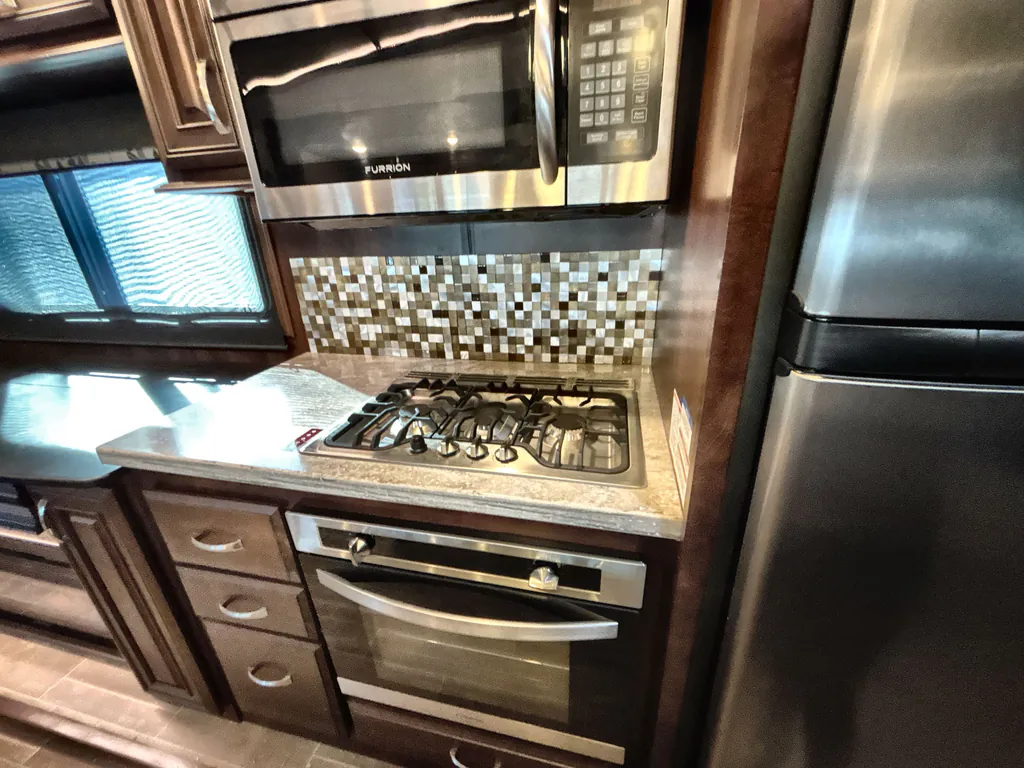 2018 Jayco Pinnacle 36FBTS, Photos photo 10