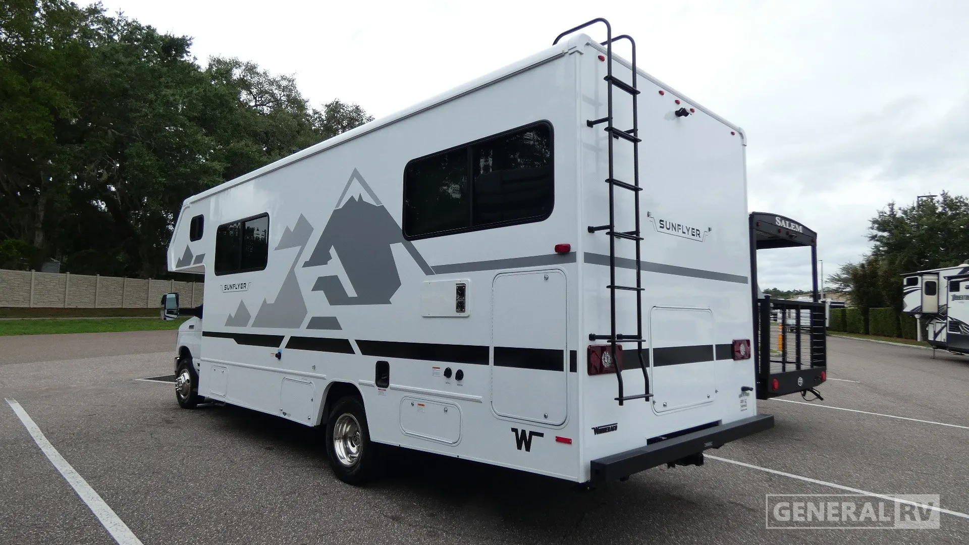 2027 Winnebago Sunflyer 24GG - Photo 4