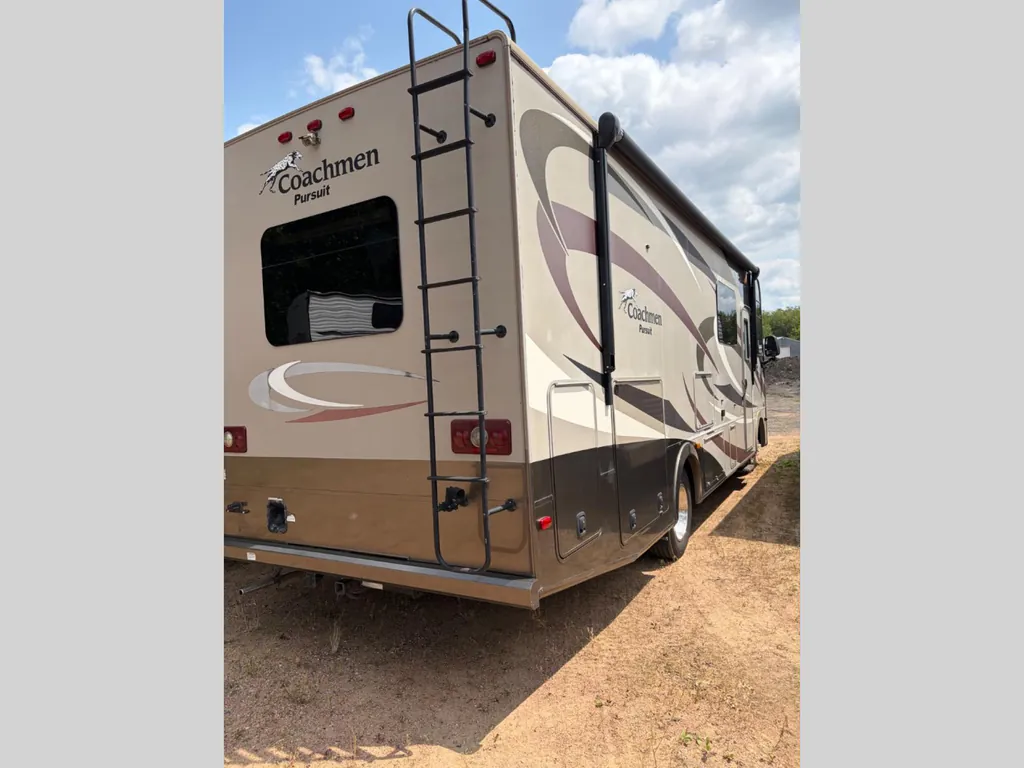 2016 Coachmen Pursuit 30FW, Photos photo 7