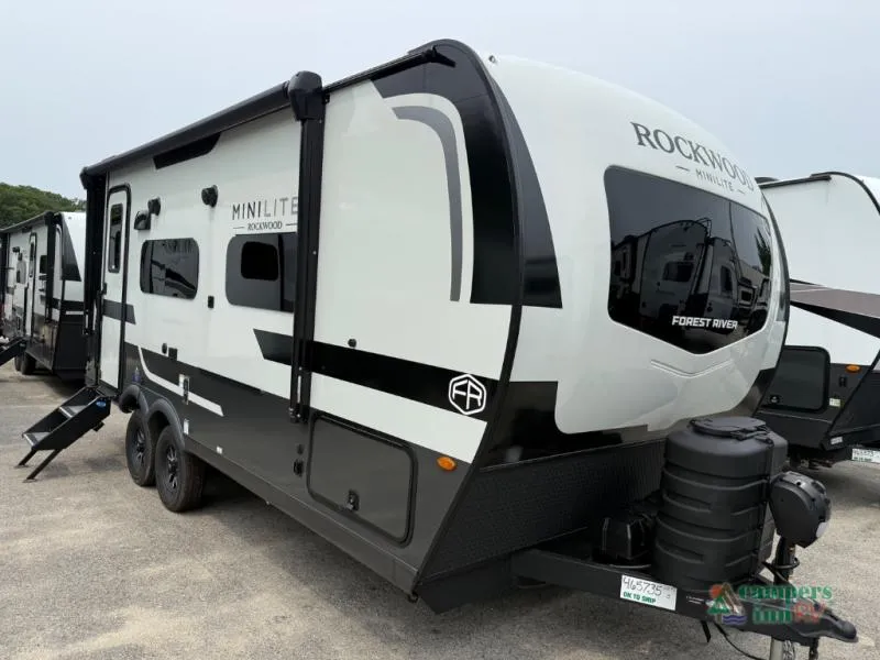 2026 Forest River Rockwood Mini Lite 2109S - Photo 2