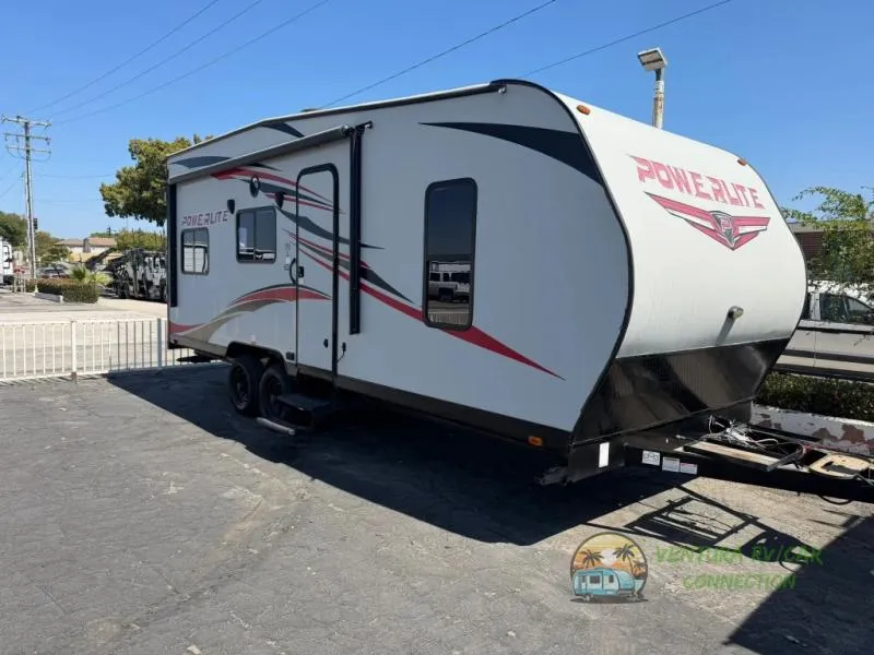 2019 Pacific Coachworks POWER LITE Used    TH 2213 FS - Photo 3