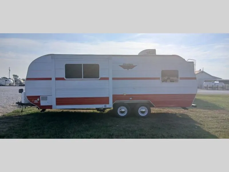 2017 Riverside RV Retro 199FKS - Photo 4