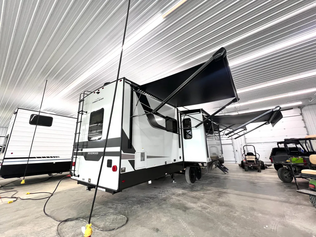 2026 Forest River Rockwood Signature 403SDB, Photos photo 5