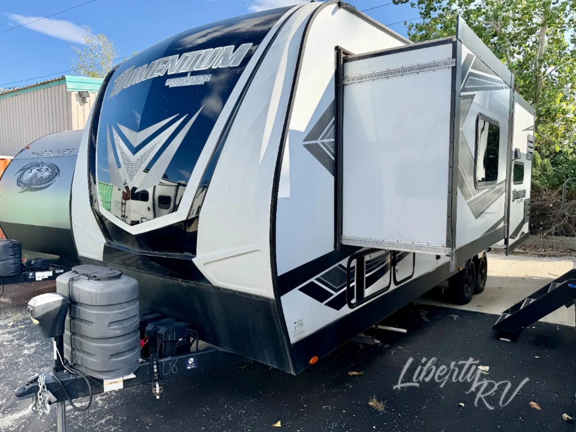 2020 Grand Design Momentum G-Class 28G - Photo 3