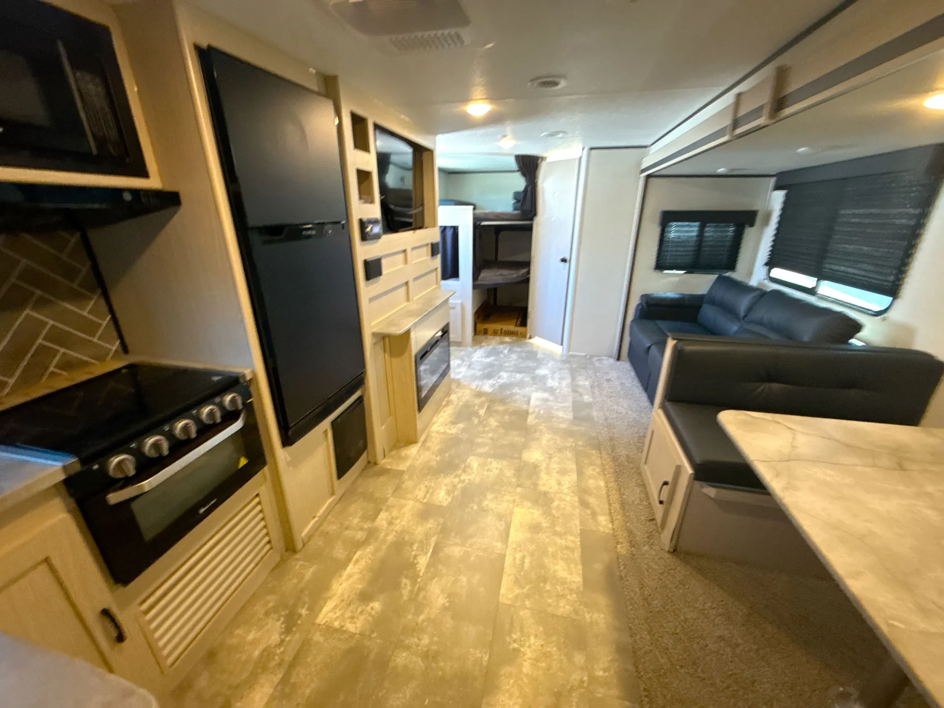 2022 Coachmen Apex Ultra-Lite 284BHSS — living area main