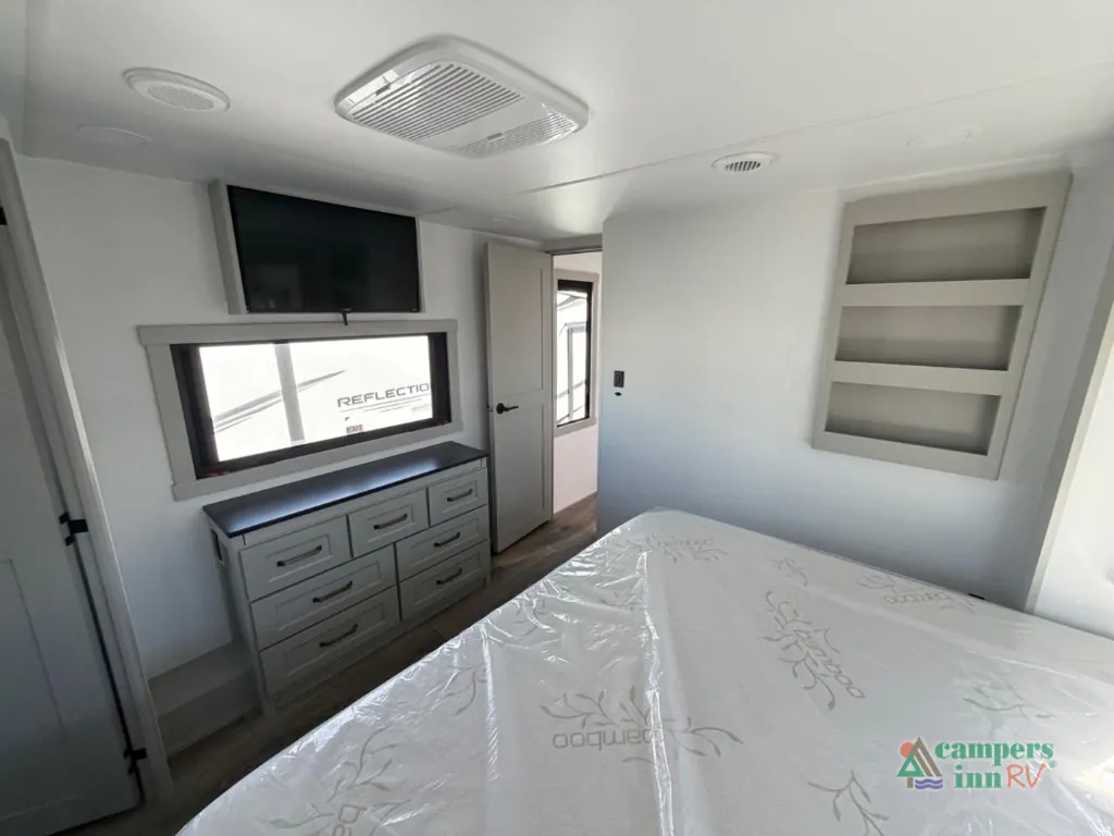 2026 Brinkley Model G 4150, Photos photo 37