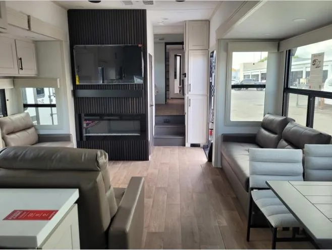 2026 Grand Design Solitude 417KB - Photo 4