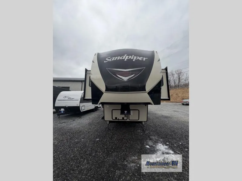 2019 Forest River Sandpiper 379FLOK - Photo 4