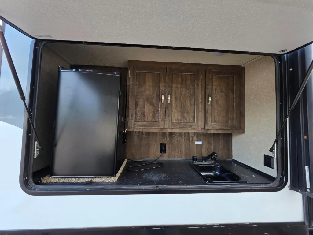 2018 Forest River Vibe 308BHS, Photos photo 10