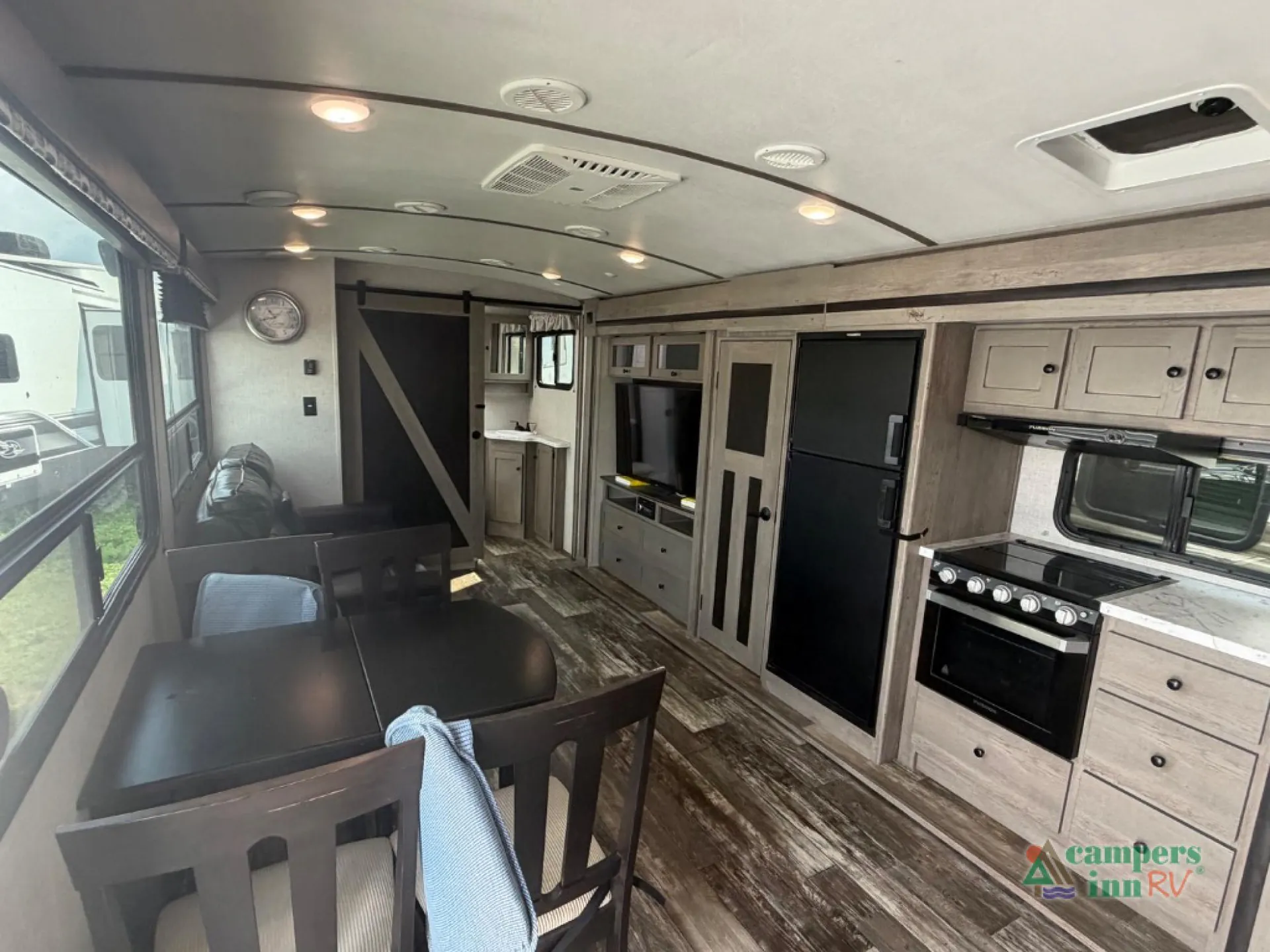 2020 Keystone Outback Ultra-Lite 280URB - Photo 4
