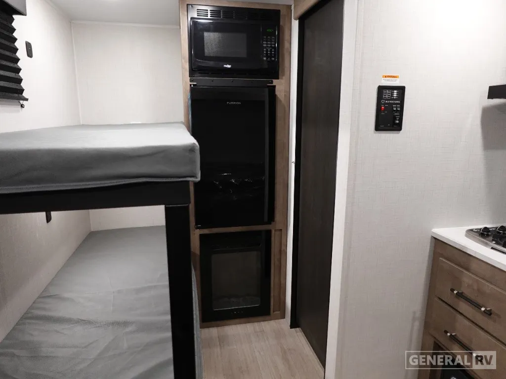 2026 Keystone Springdale Mini 1300BH - Photo 4
