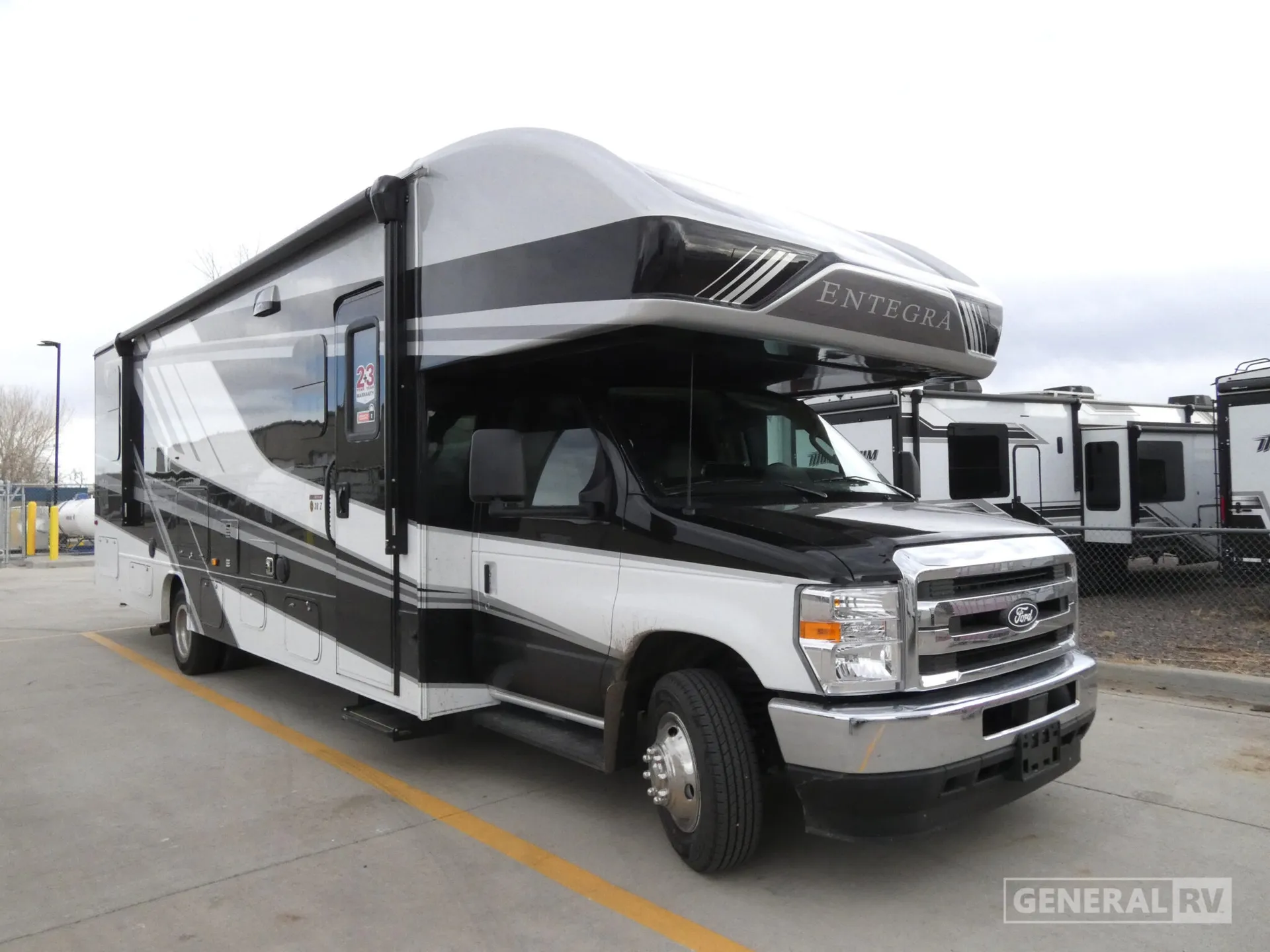2026 Entegra Coach Odyssey 30Z - Photo 2