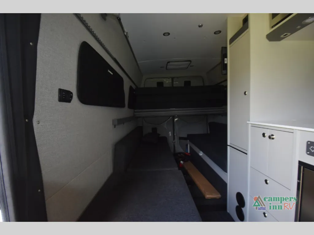 2023 Outside Van Approach 170, Photos photo 15