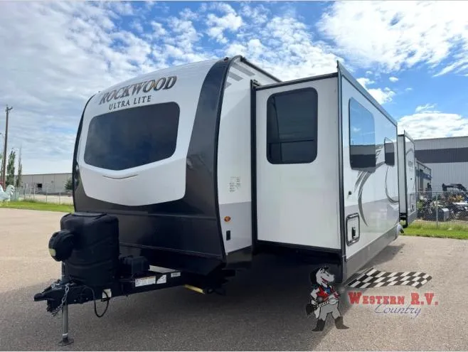 2020 Forest River Rockwood Ultra Lite 2608BS - Photo 4